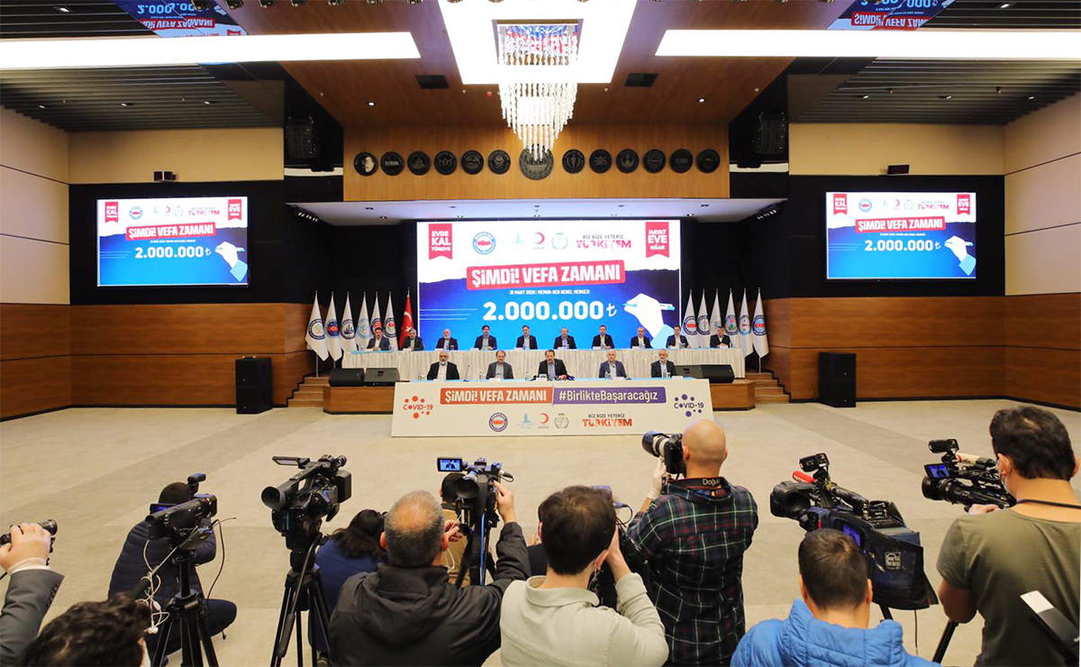 Memur-Sen'den Yardım Kampanyalarına 2 Milyon TL Destek