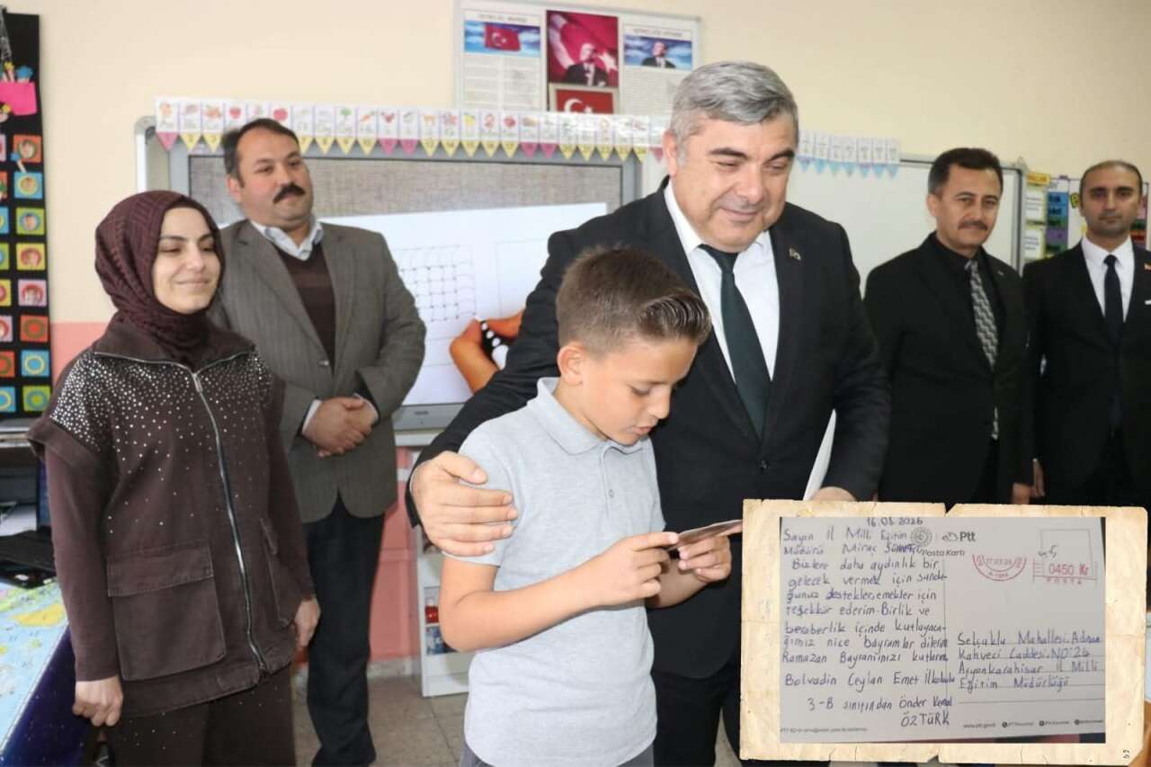 56f59771-25d7-4fdc-9d7b-1b815fc10376-68441096-6bed-4b75-b2f5-6f3cfd061057